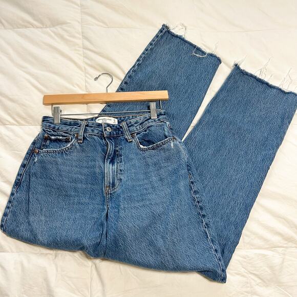Abercrombie & Fitch The Loose High Rise Jeans Medium Wash Raw Hem 27/4L EUC - Picture 2 of 12